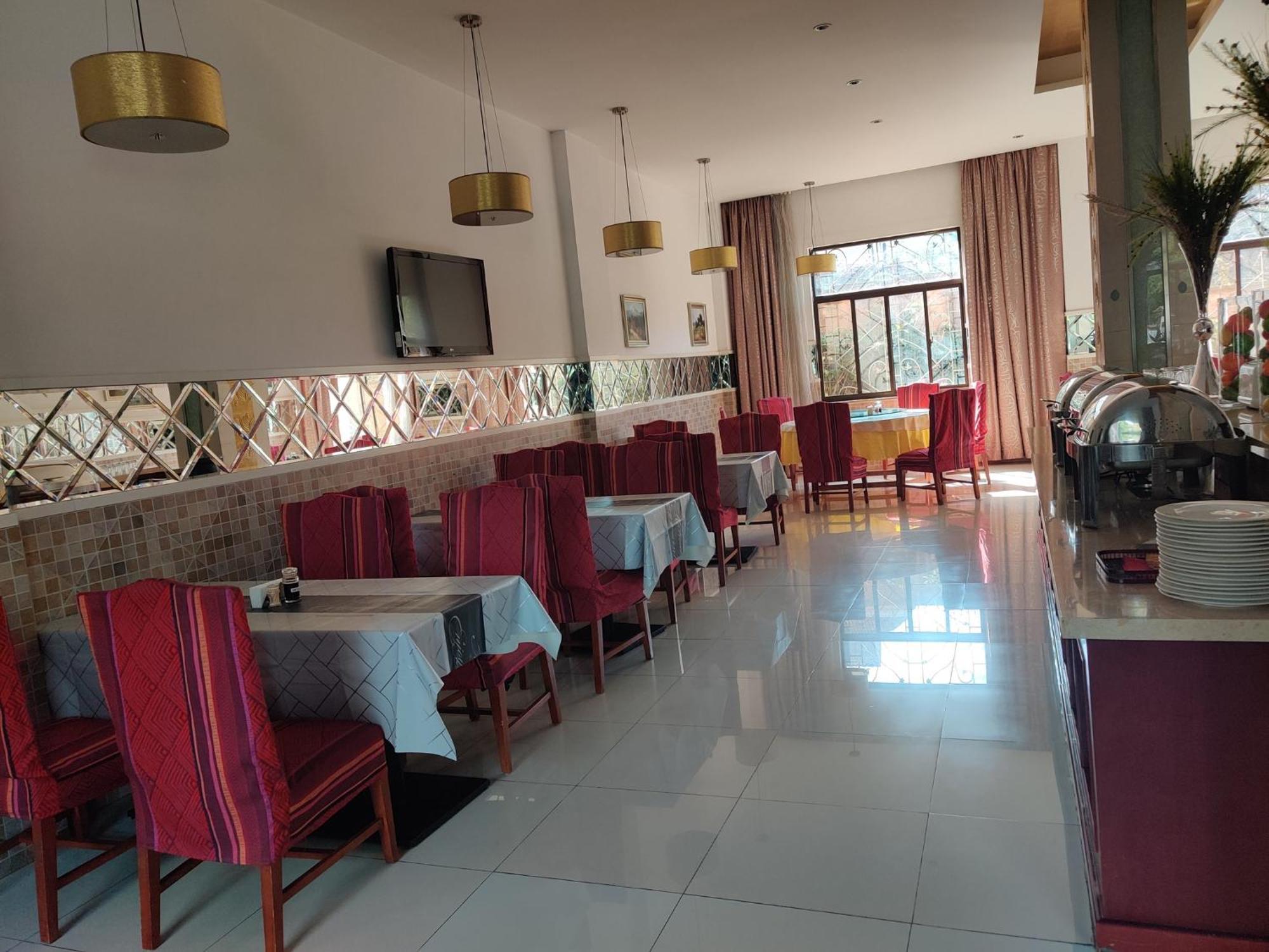 Soluxe Club International Hotel Nairobi Exterior foto